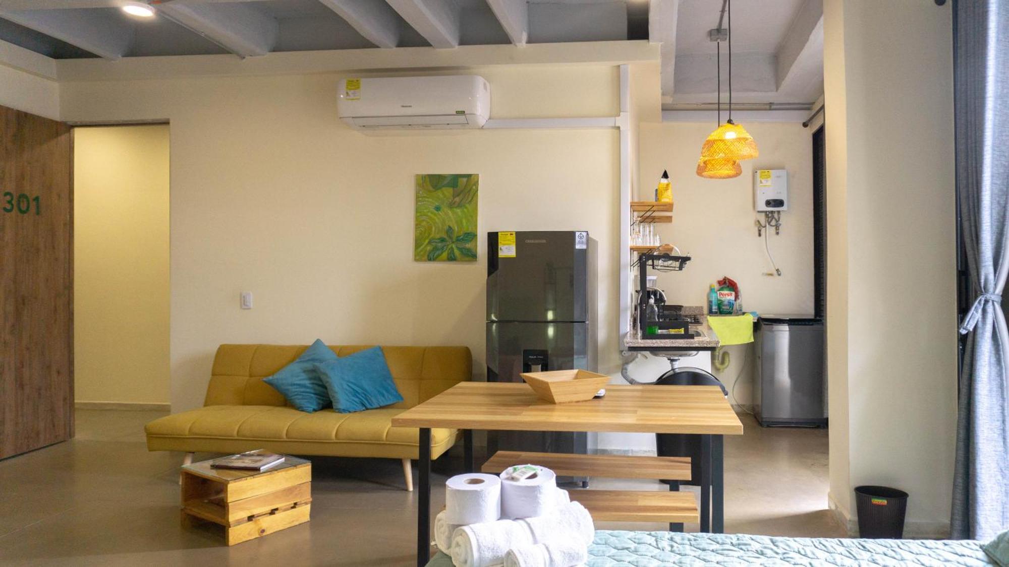Selva House Bed & Breakfast Medellin Exterior photo